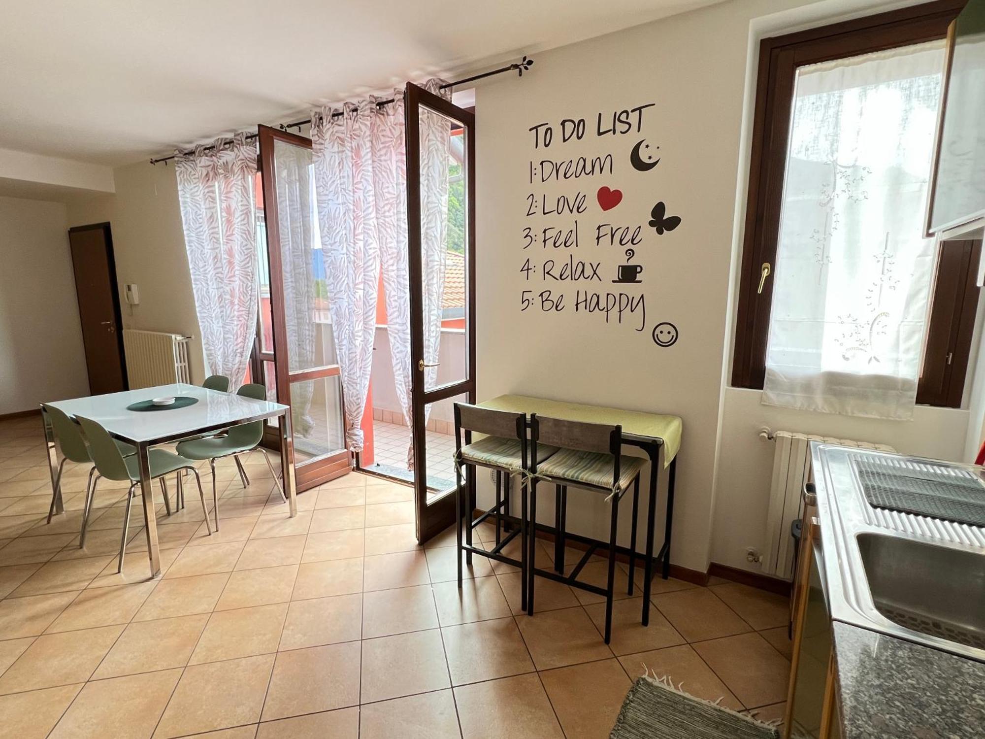 Lake And River Feelings - Dervio Apartment Εξωτερικό φωτογραφία